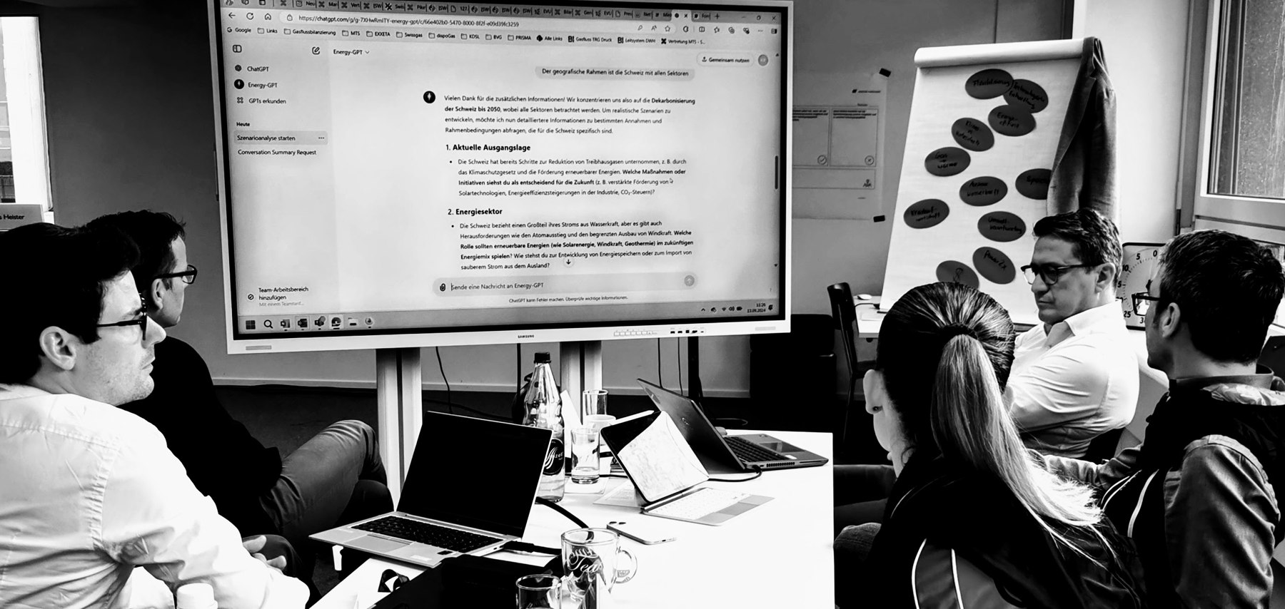 Strategy Lab — Team im Gespräch mit KI