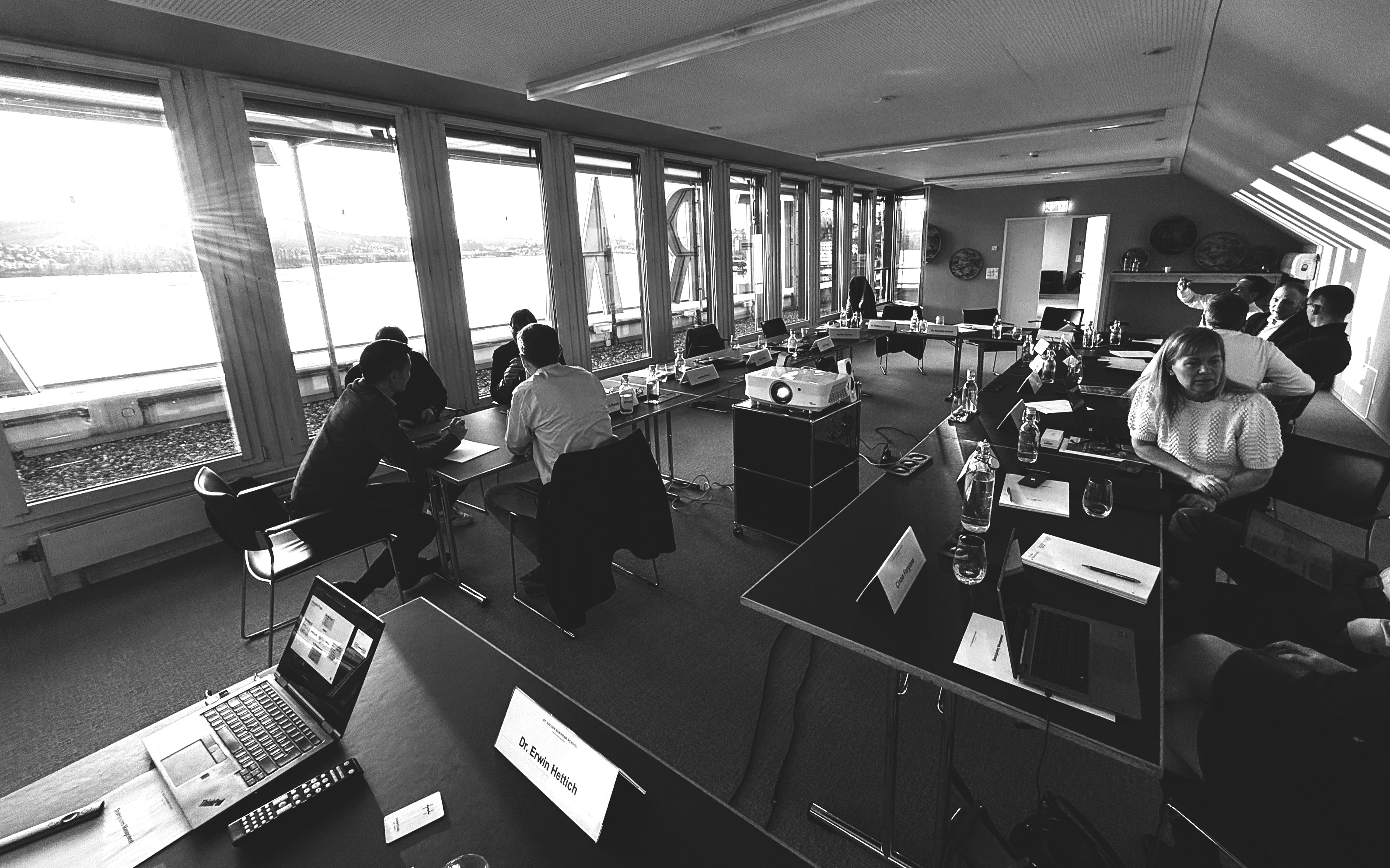 Führungskräfte bei einem KI-Enablement-Workshop eines genossenschaftlichen Bankennetzwerks